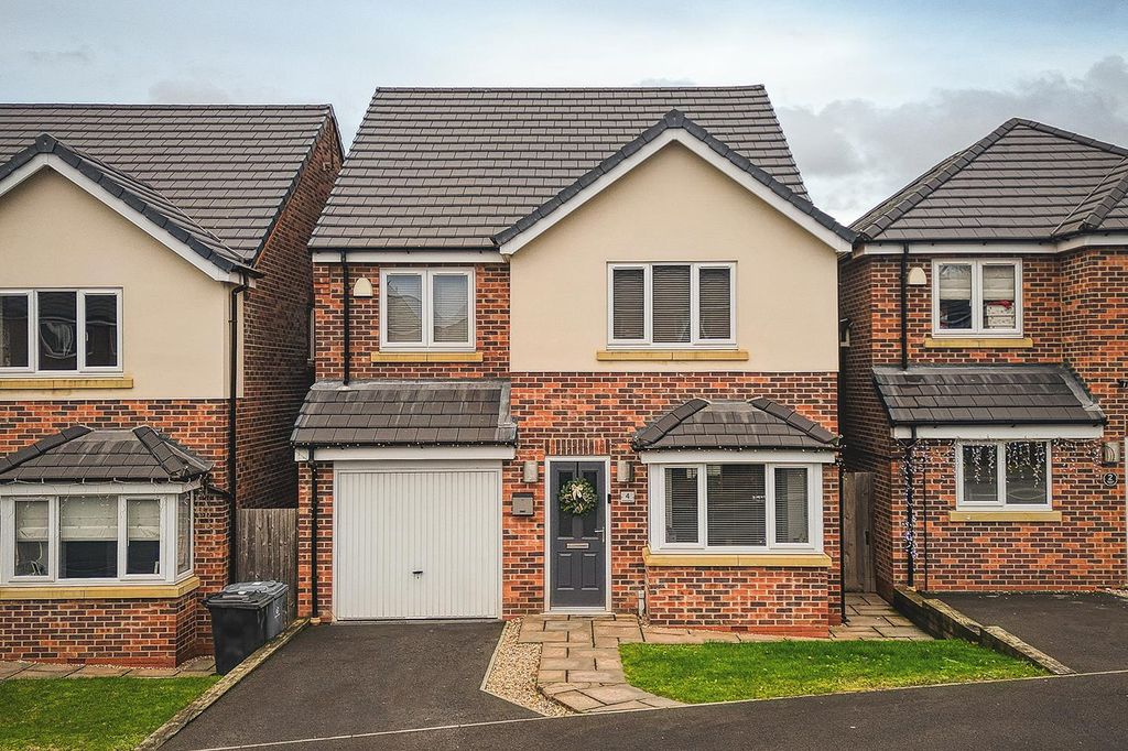 Property photo 1 of 29