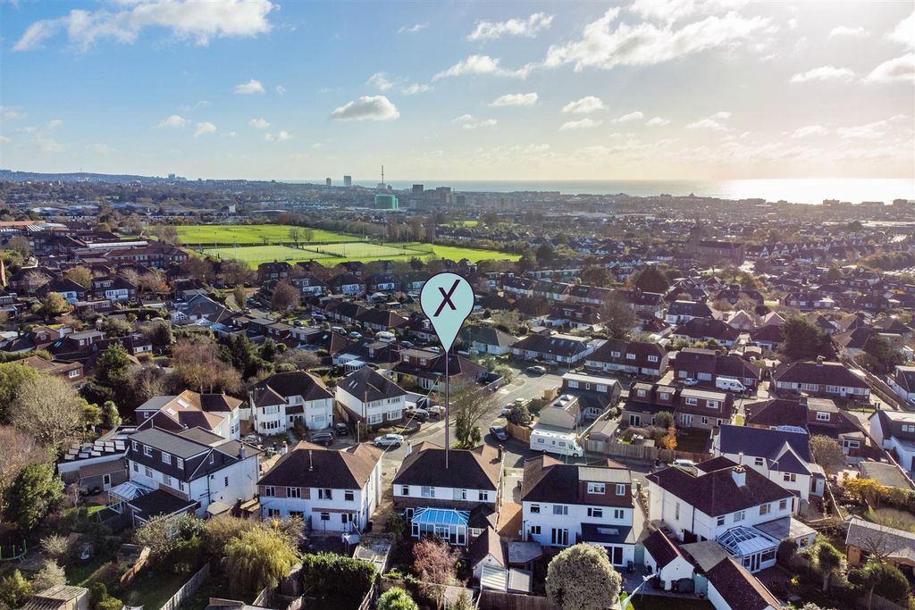 Property photo 3 of 18 Aerial