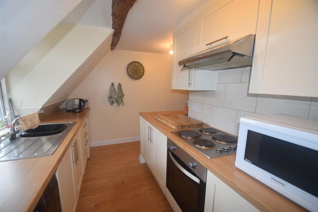 Property photo 2 of 14 Kitchen Diner