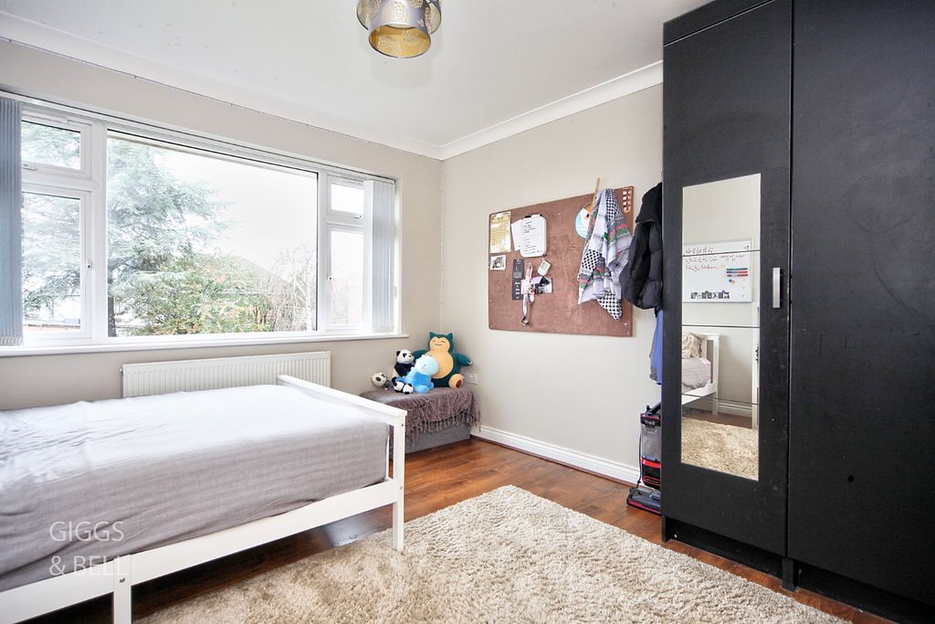 Additional image 17 of 4 bed detached house for saleOld Bedford Road, Luton, Bedfordshire LU2
