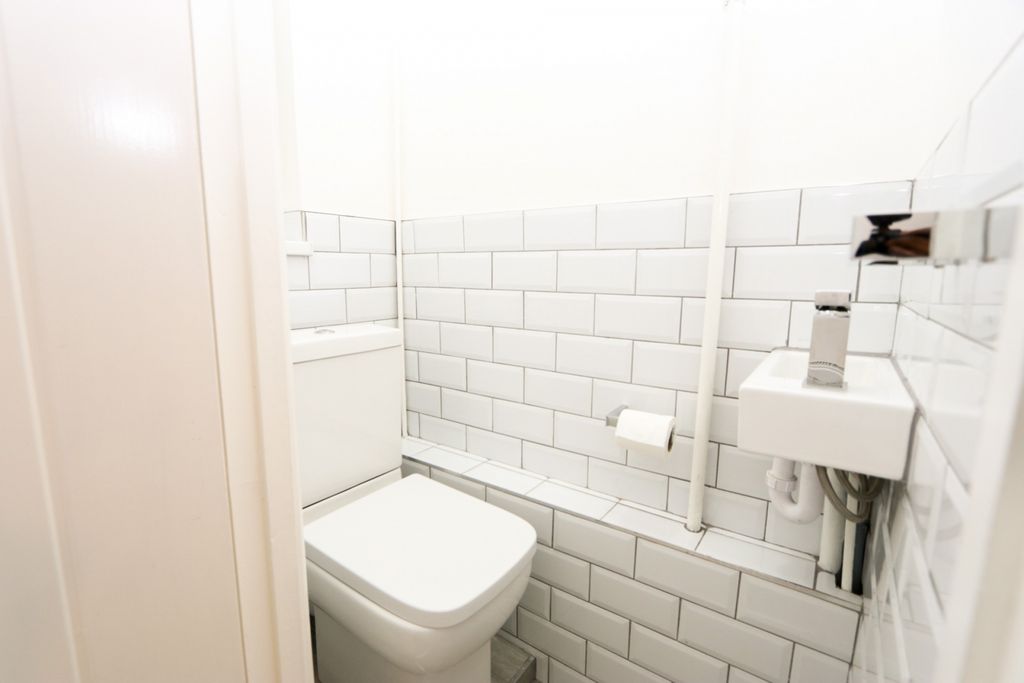 Property photo 2 of 8 Gallery