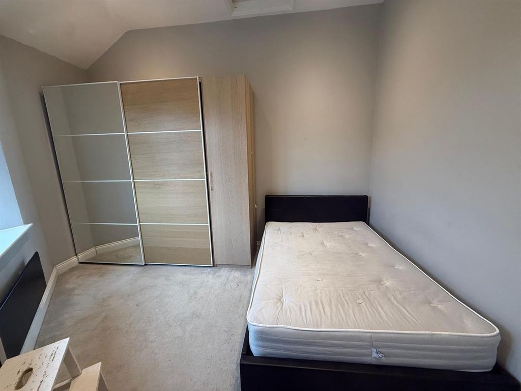 Property photo 2 of 7 Ef62A849-Ccdb-4278-8Df0-A9672d315039.Jpg