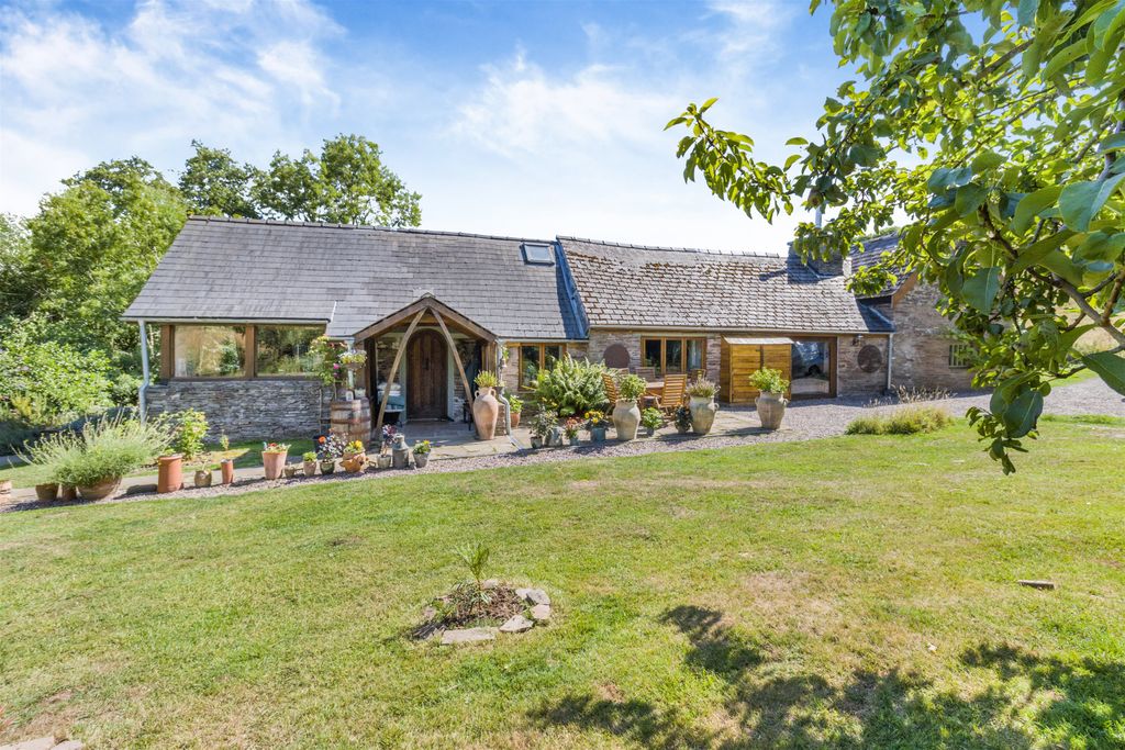 Property photo 1 of 46