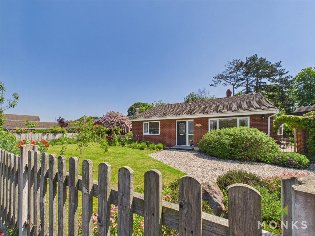 Property photo 1 of 44 Cam05160G0-Pr0088-Still057.Jpg