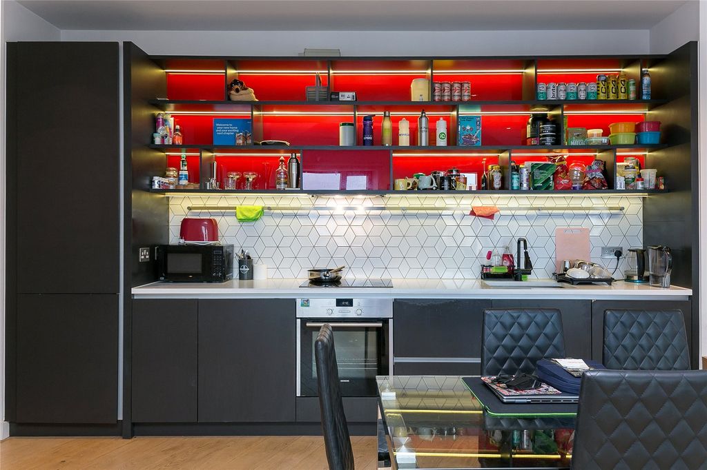 Property photo 2 of 24 Picture No. 03