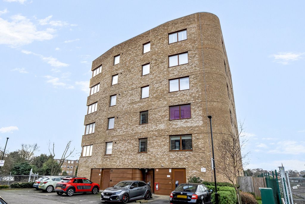 Property photo 1 of 20 1407200-1-6989E94...