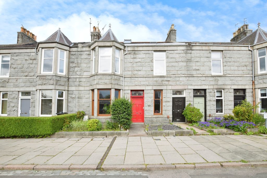 Property photo 1 of 15