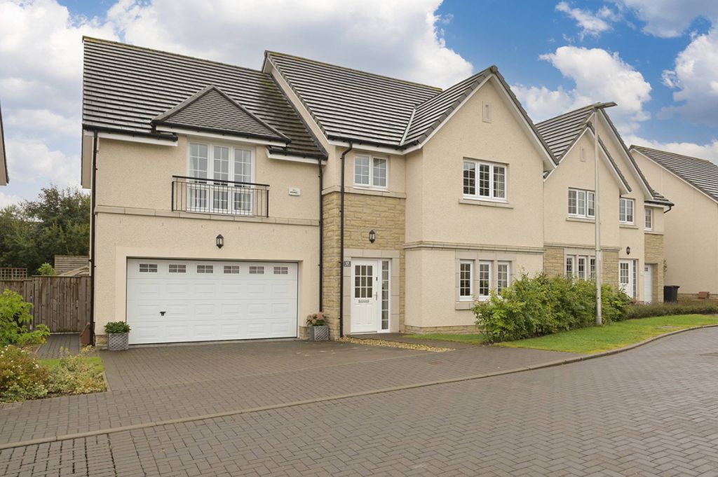 Property photo 1 of 30