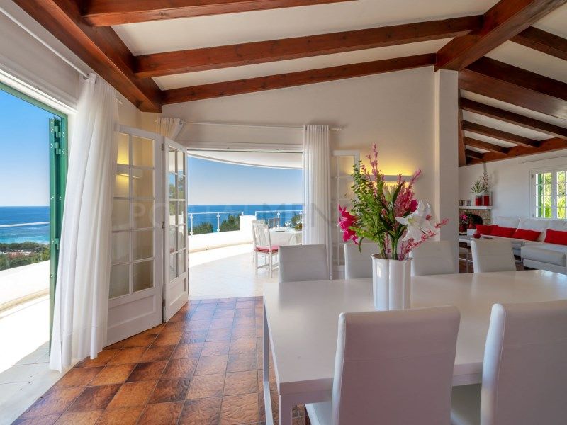 Property photo 3 of 27