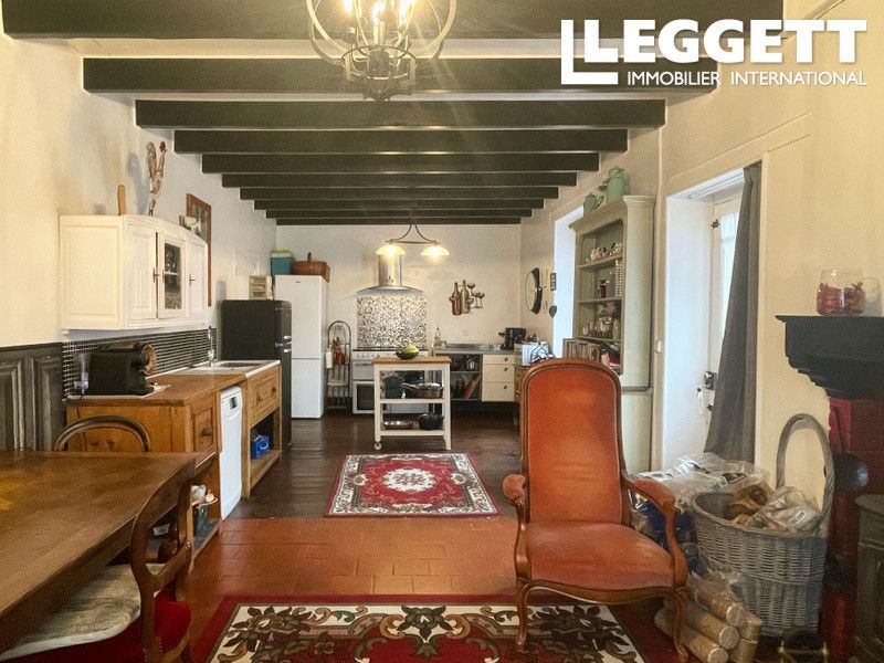 Property photo 3 of 10