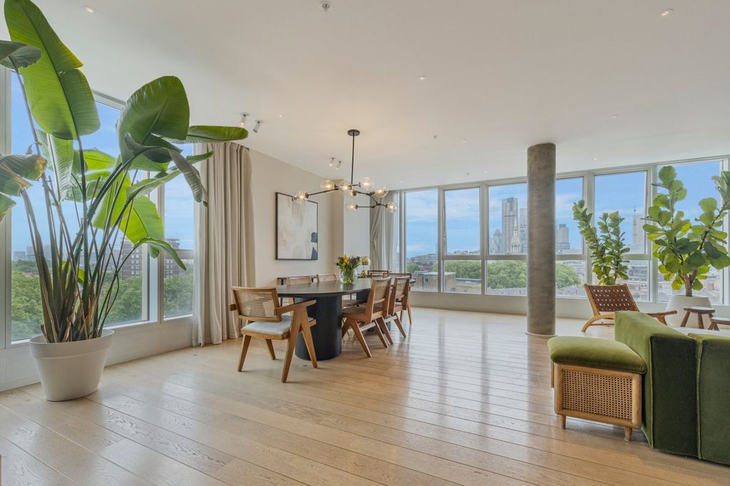 Property photo 3 of 29