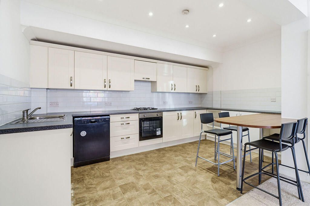 Property photo 1 of 14 Kitchen