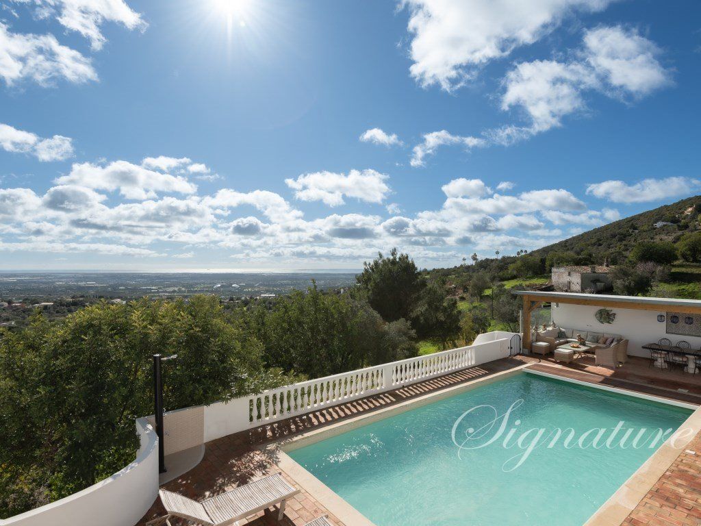 Property photo 1 of 60 Wonderful Sea View Villa, Walking Distance To The Village Of Santa Barbara De Nexe