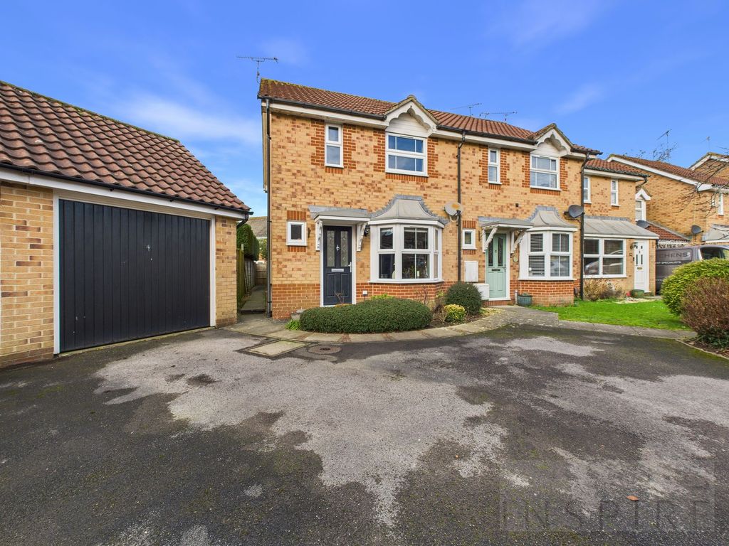 Property photo 1 of 28