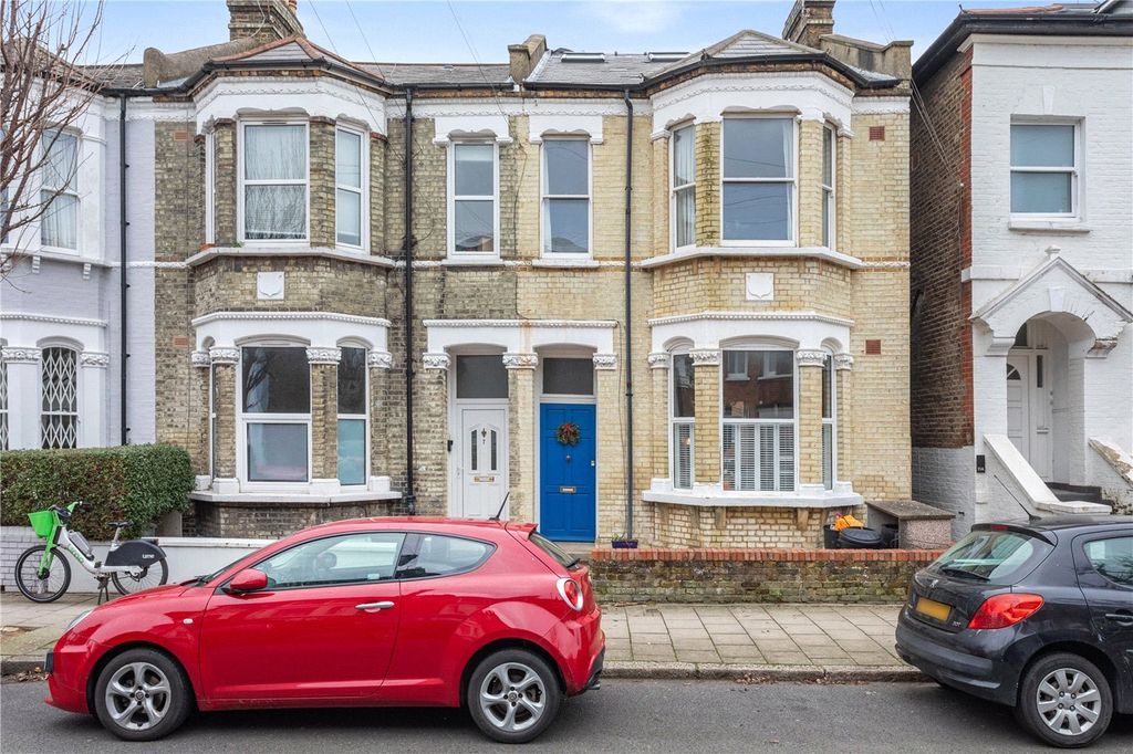 Property photo 1 of 10 Picture No. 06