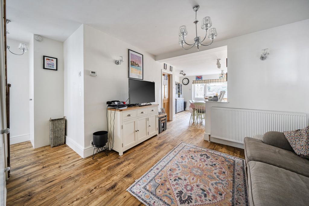 Property photo 3 of 14 1423178-9-69Aee41F3891B