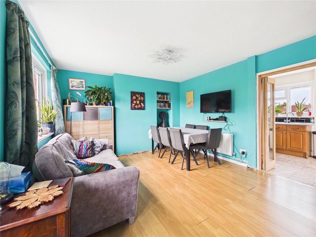 Property photo 2 of 21 Picture No. 03