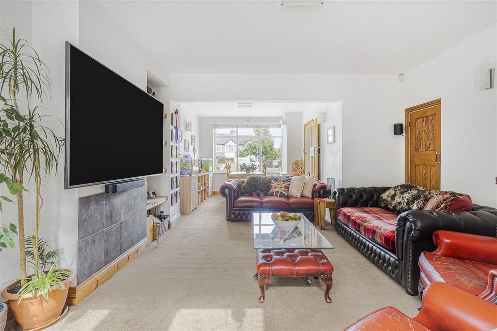 Property photo 3 of 16 17_55345.Jpg