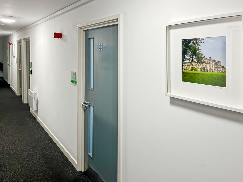 Property photo 3 of 8 Property Image 3