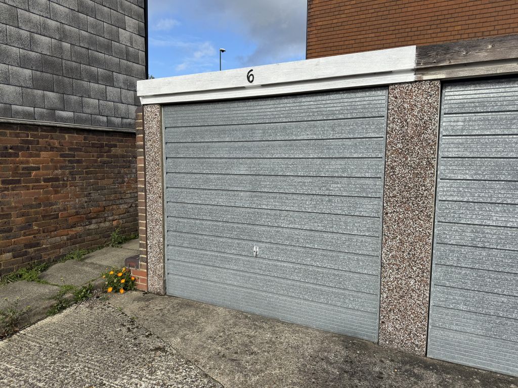 Property photo 1 of 7 Img_3528