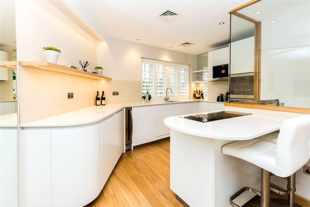 Property photo 3 of 10 Picture No. 02