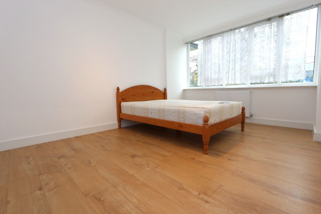 Property photo 3 of 10 Photo 7