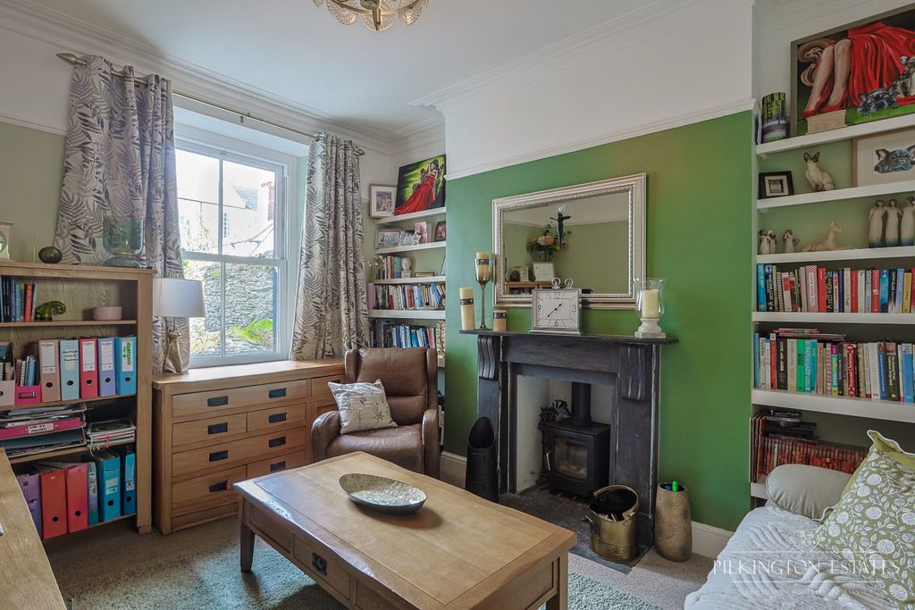 Property photo 3 of 19 5092504