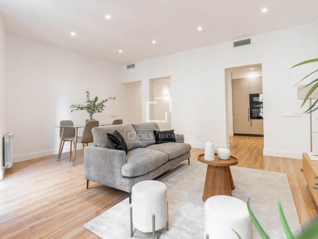 Property photo 2 of 54