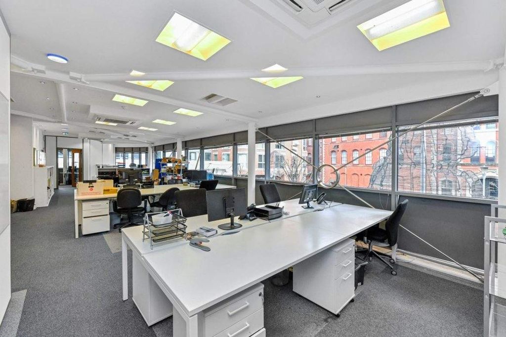 Property photo 2 of 7