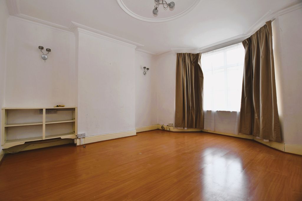 Property photo 1 of 10 1