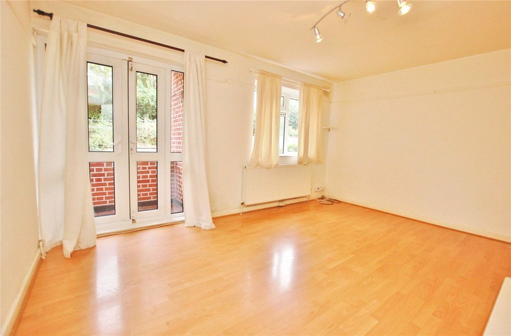 Property photo 3 of 7 Picture No. 03