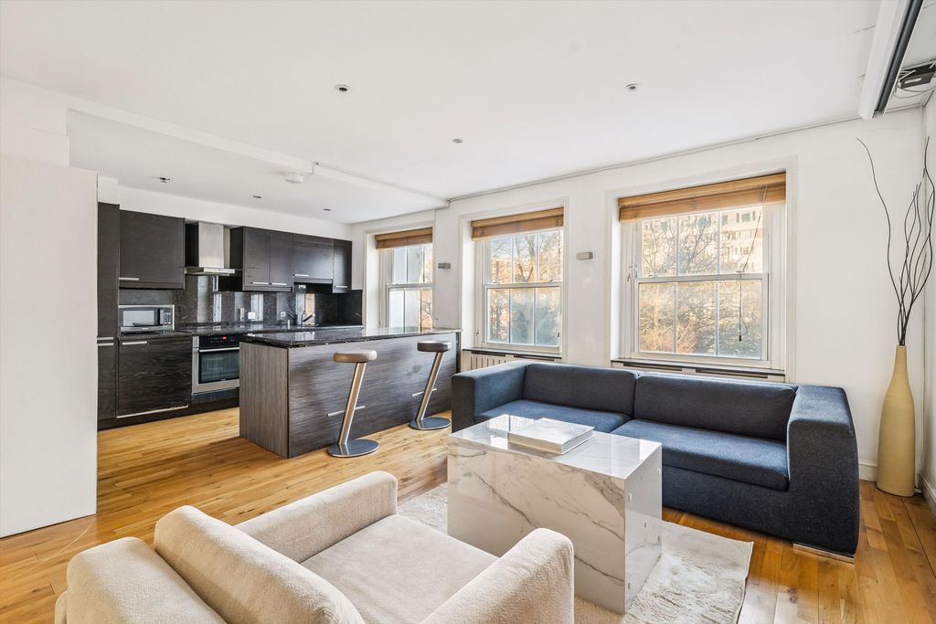 Property photo 2 of 11 Image