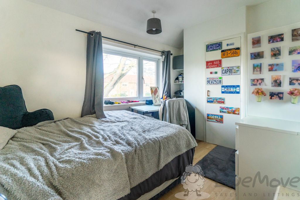 Property photo 3 of 10 Dmc00429-Hdr