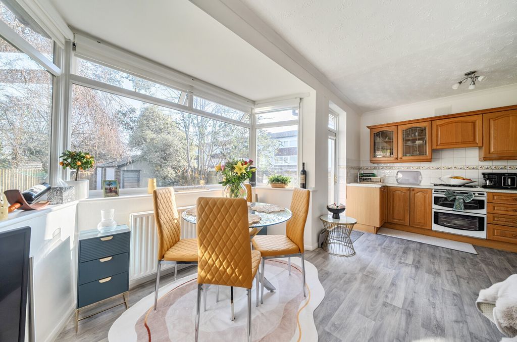Property photo 2 of 14 1421275-6-69A6c21...