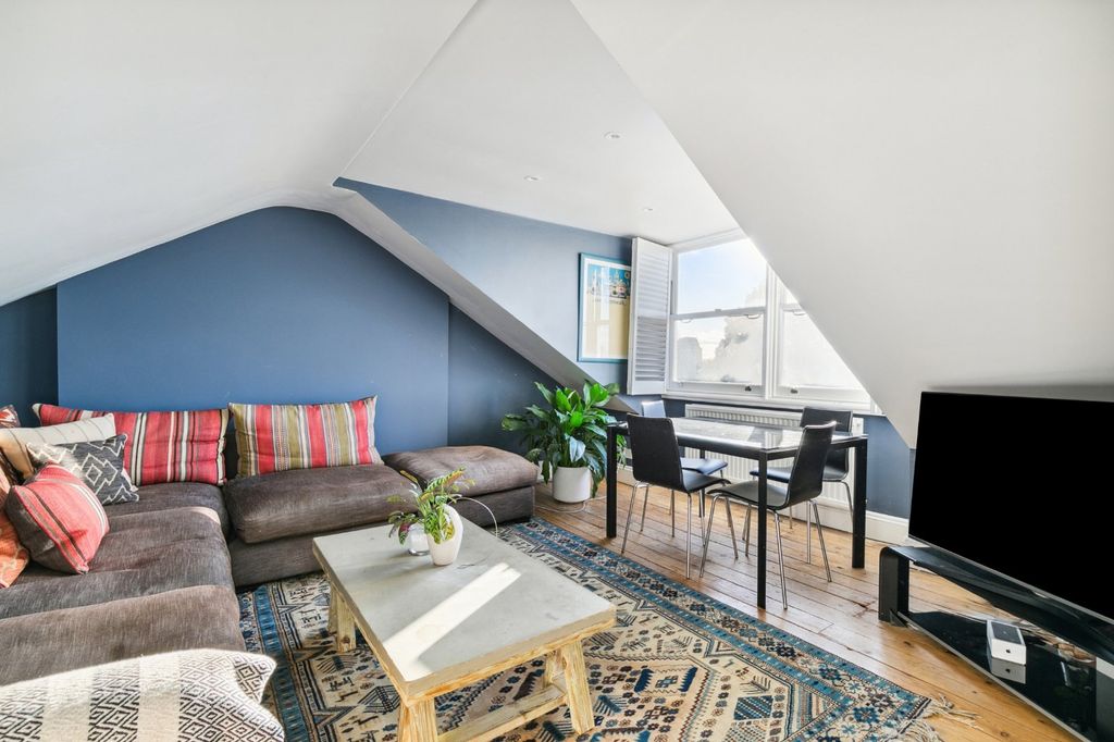 Property photo 2 of 11 Reception Room