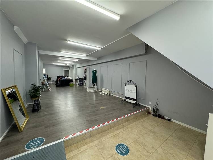 Property photo 2 of 3