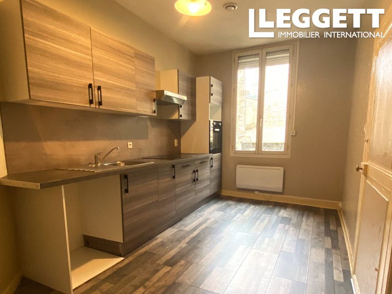 Property photo 2 of 10