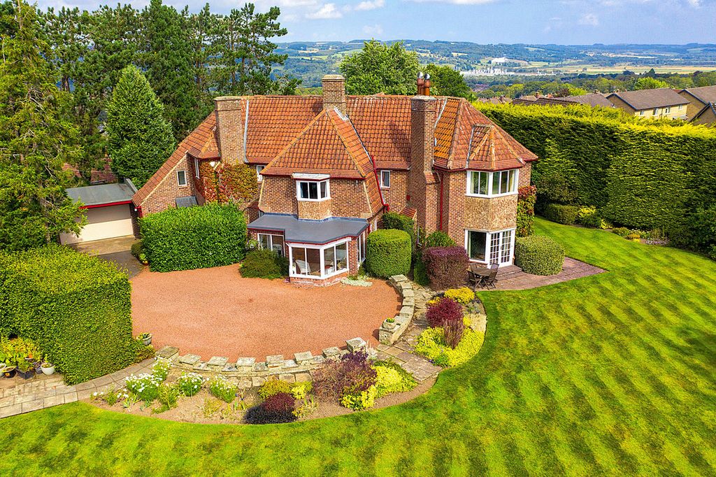 Property photo 1 of 37