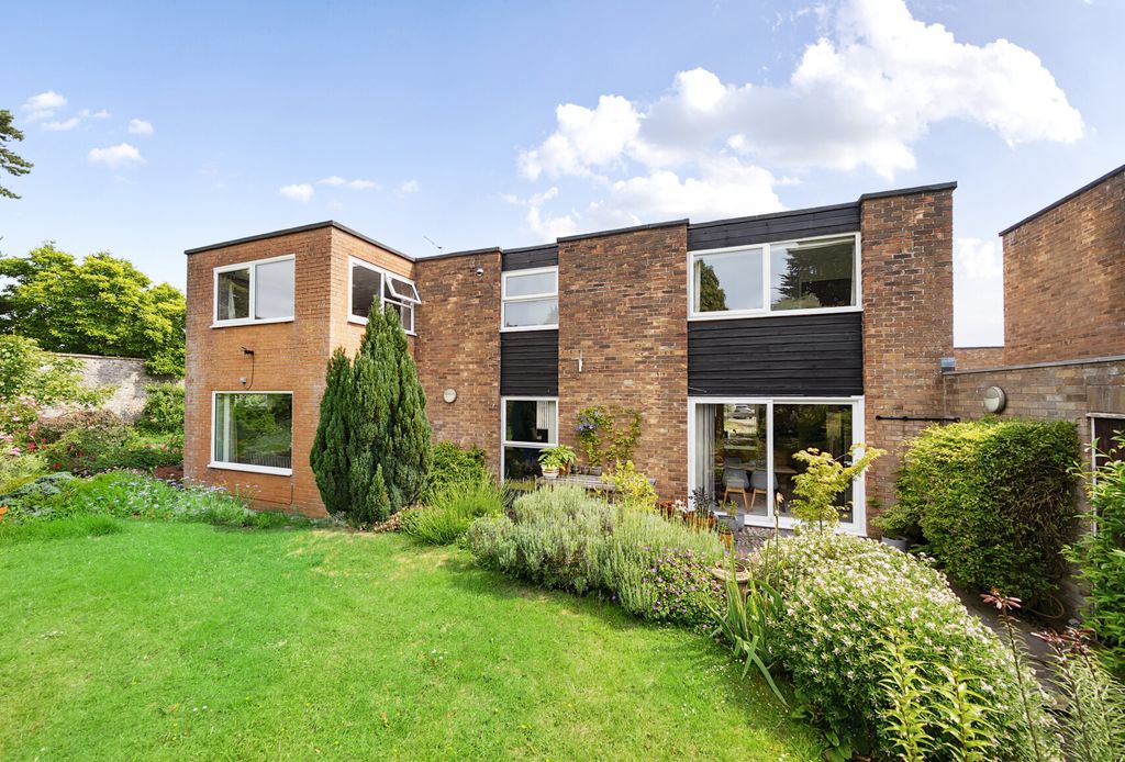 Property photo 3 of 16 1303470-8-68401cd...