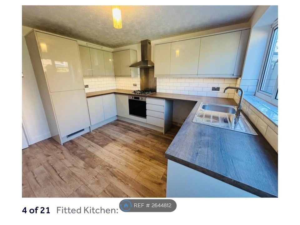 Property photo 3 of 26