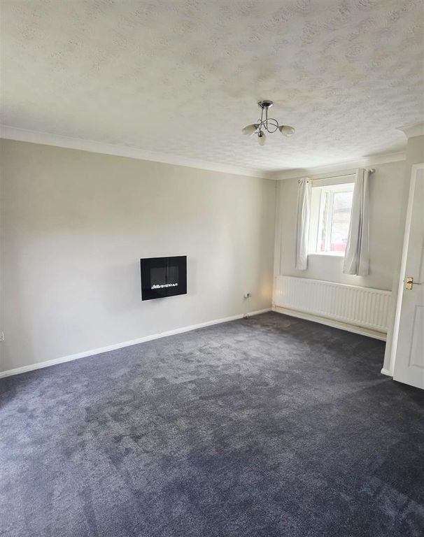 Property photo 3 of 14 12 Spiers Lounge 1.Jpeg