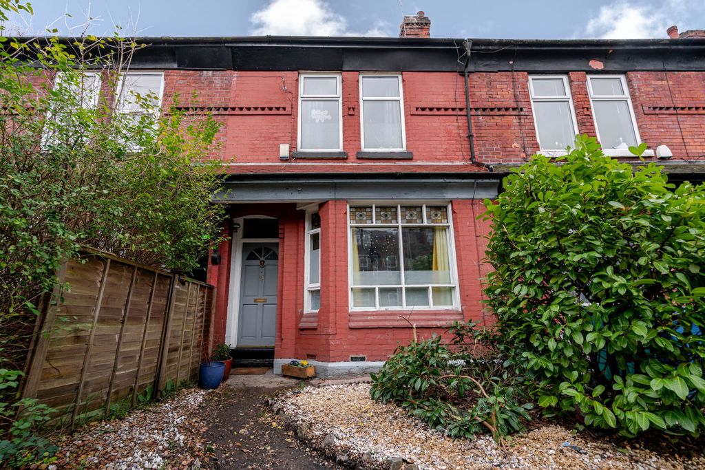 Property photo 1 of 27