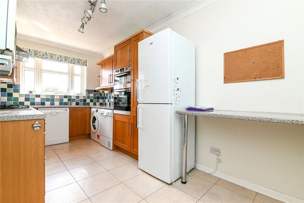 Property photo 2 of 15 Picture No. 04