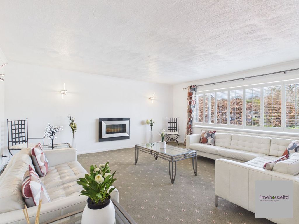 Property photo 3 of 31