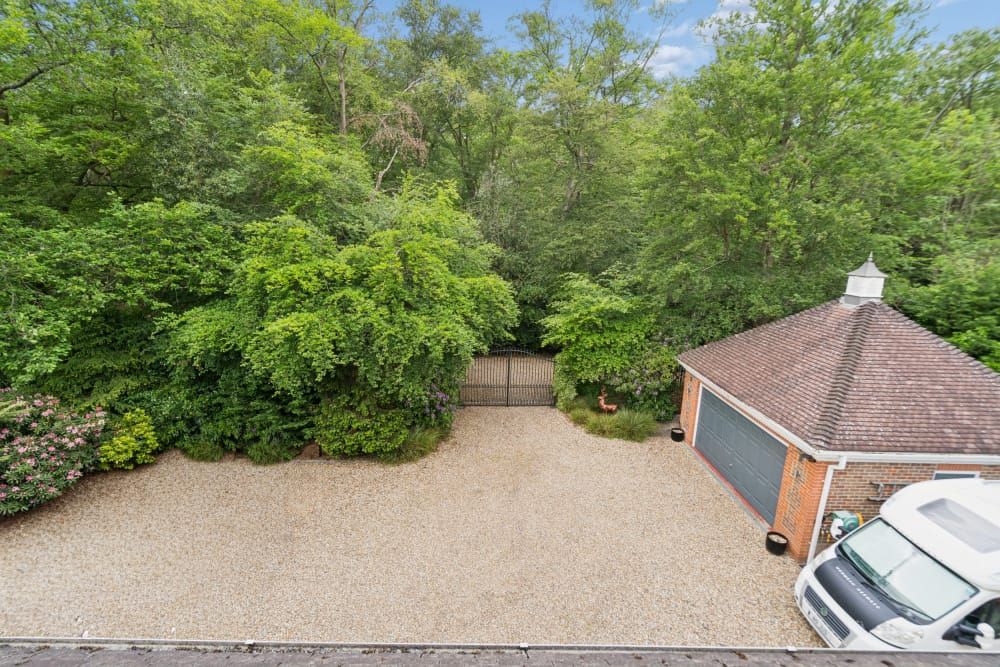 Property photo 2 of 68
