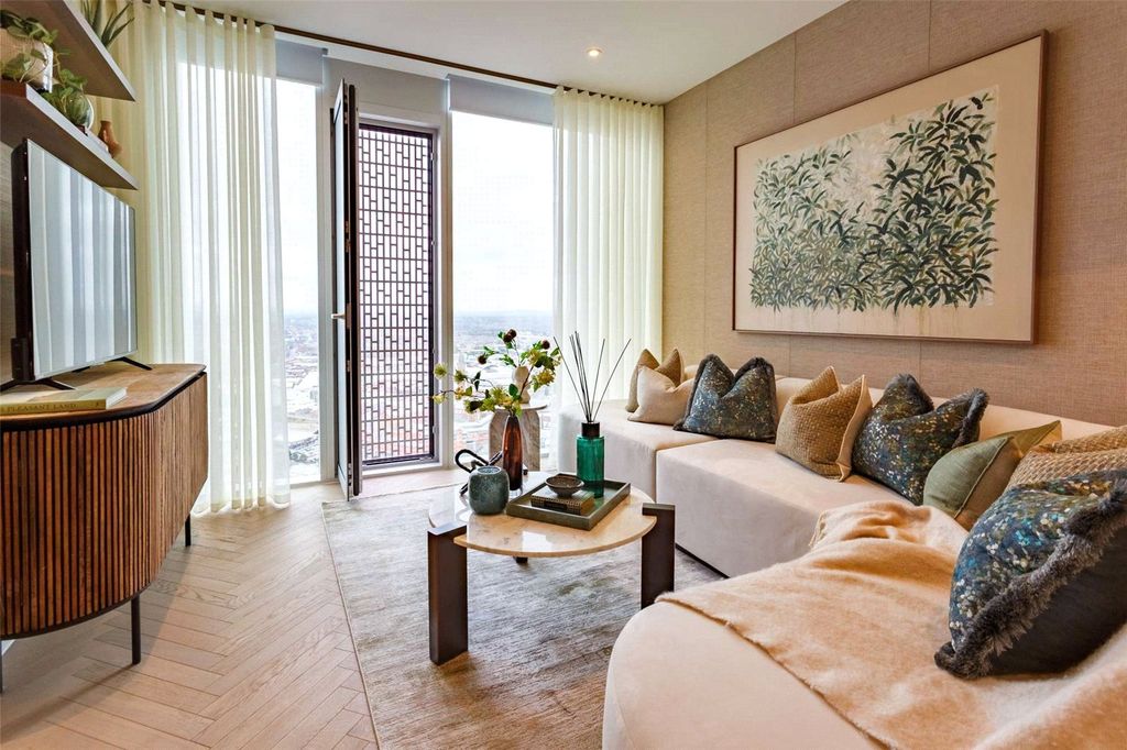 Property photo 1 of 22 Show Apartment