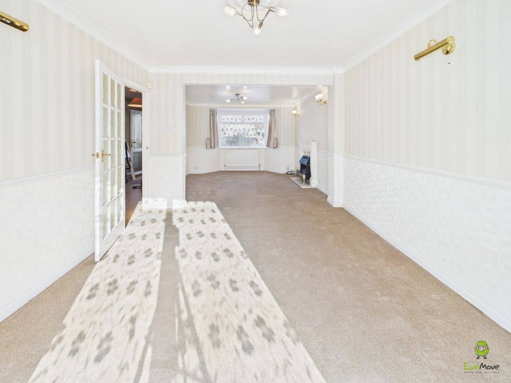 Property photo 2 of 17 Presented By Clinton At Ewemove Bexleyheath And Da