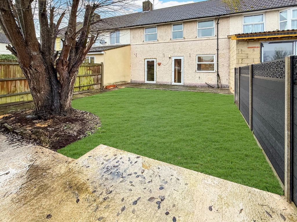 Property photo 3 of 9 4866702