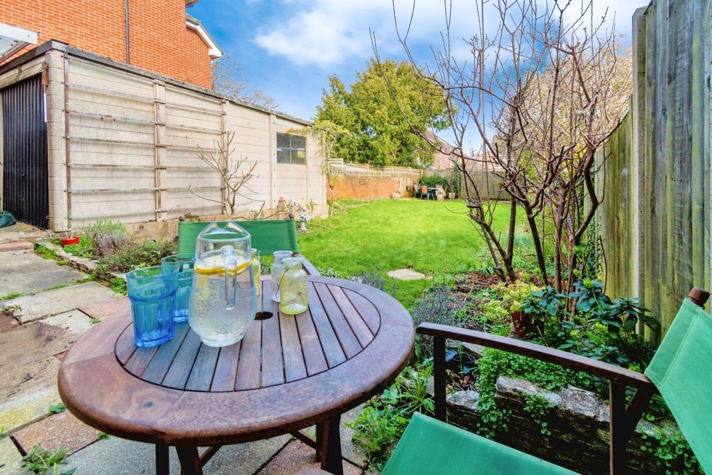 Property photo 2 of 15 Photography