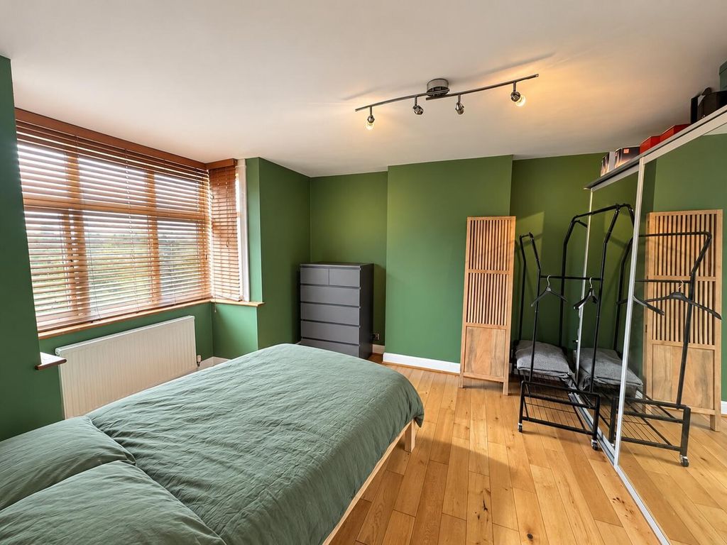 Property photo 2 of 7 Bedroom